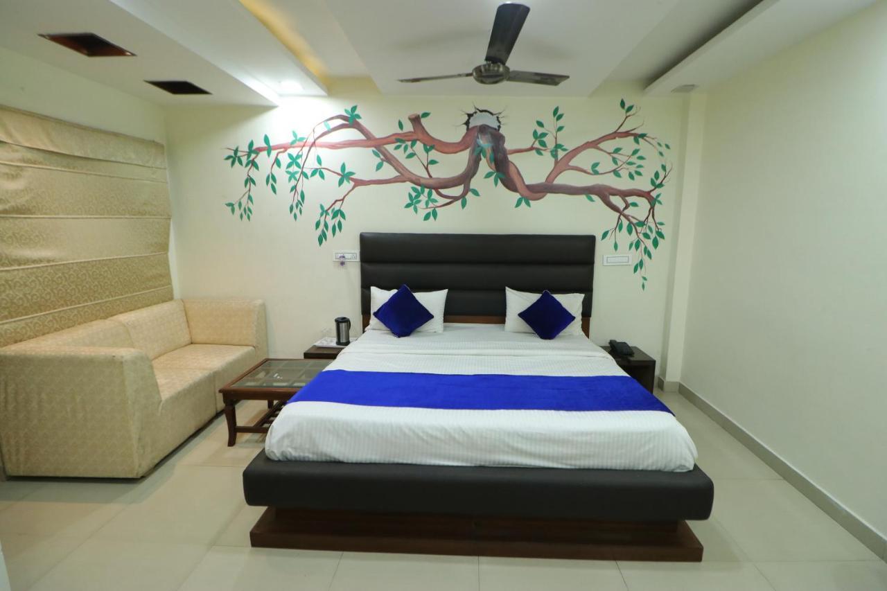 Hotel Eurasia Mohali International Airport Zirakpur Zewnętrze zdjęcie