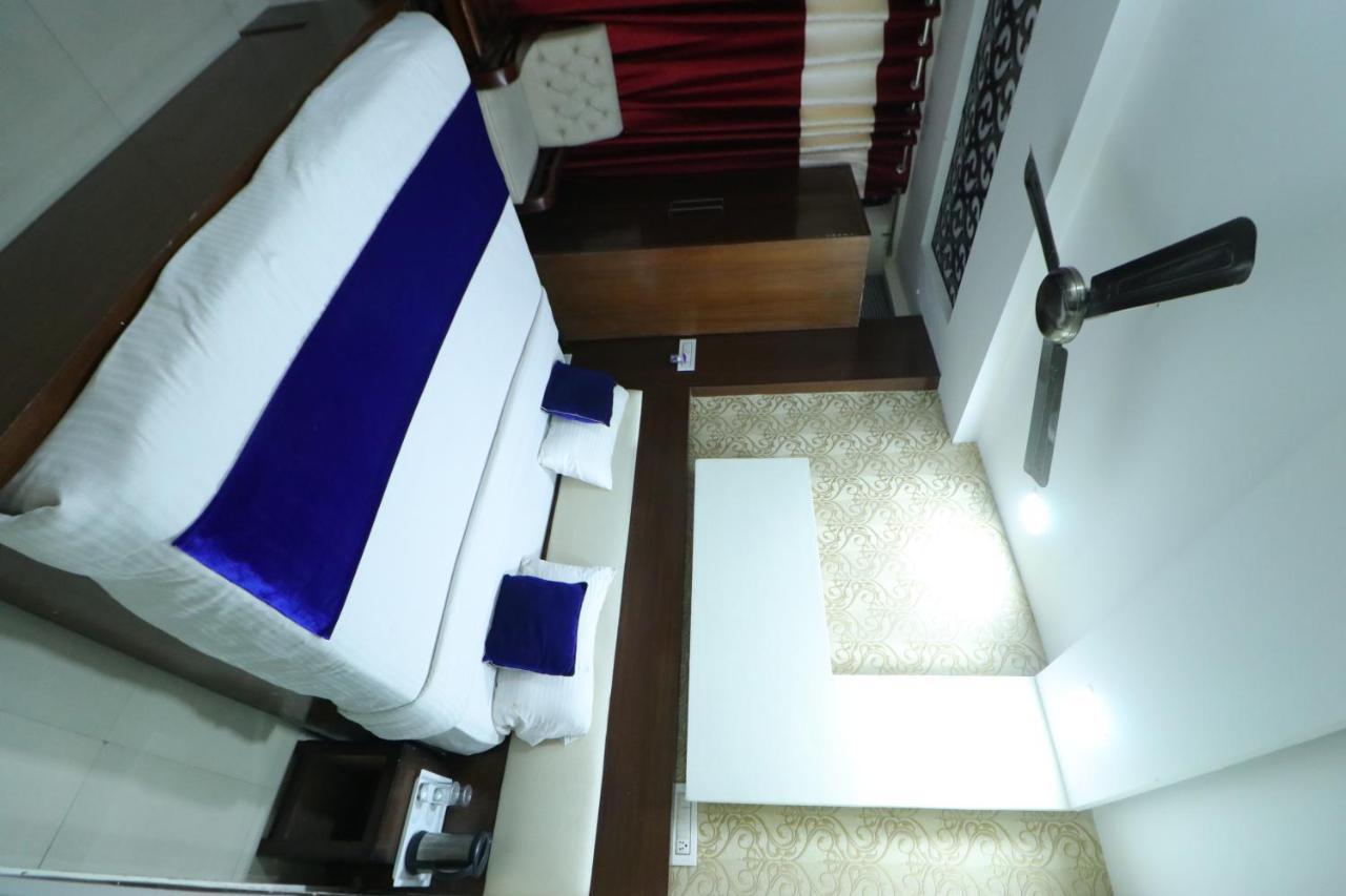 Hotel Eurasia Mohali International Airport Zirakpur Zewnętrze zdjęcie
