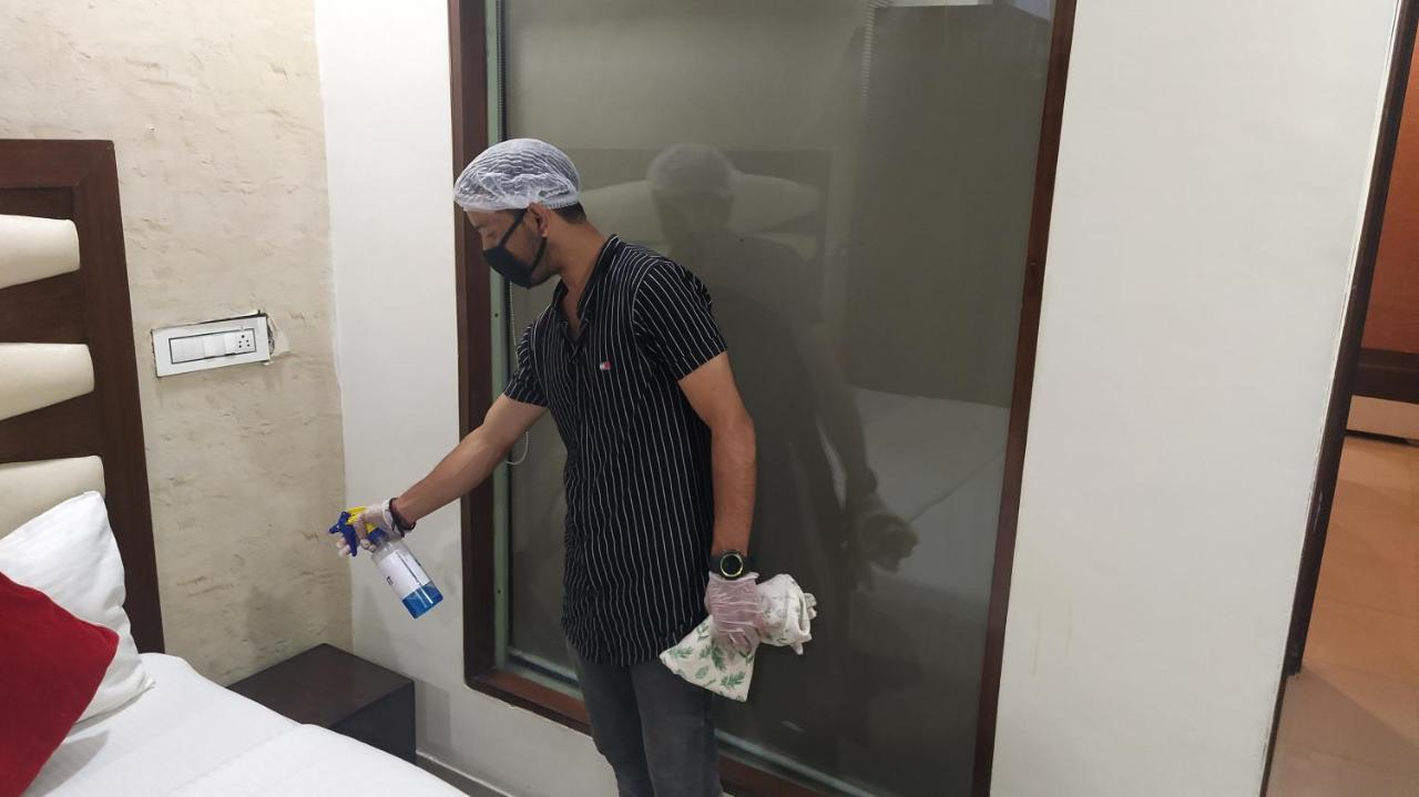 Hotel Eurasia Mohali International Airport Zirakpur Zewnętrze zdjęcie