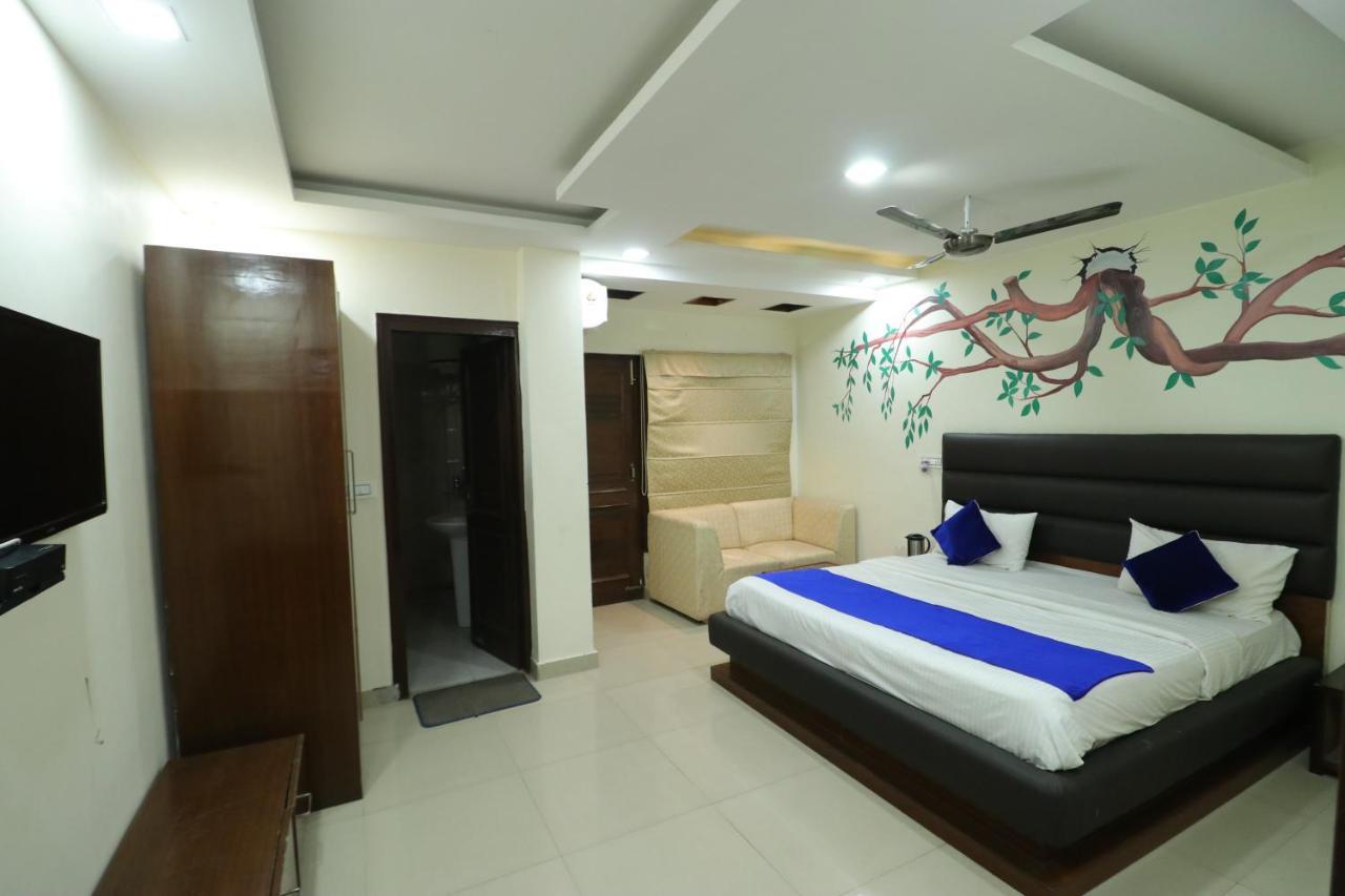 Hotel Eurasia Mohali International Airport Zirakpur Zewnętrze zdjęcie