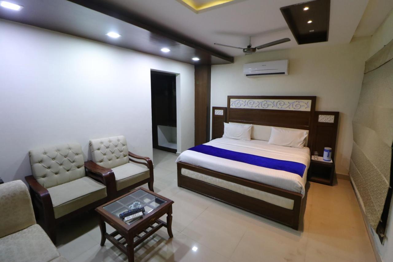 Hotel Eurasia Mohali International Airport Zirakpur Zewnętrze zdjęcie