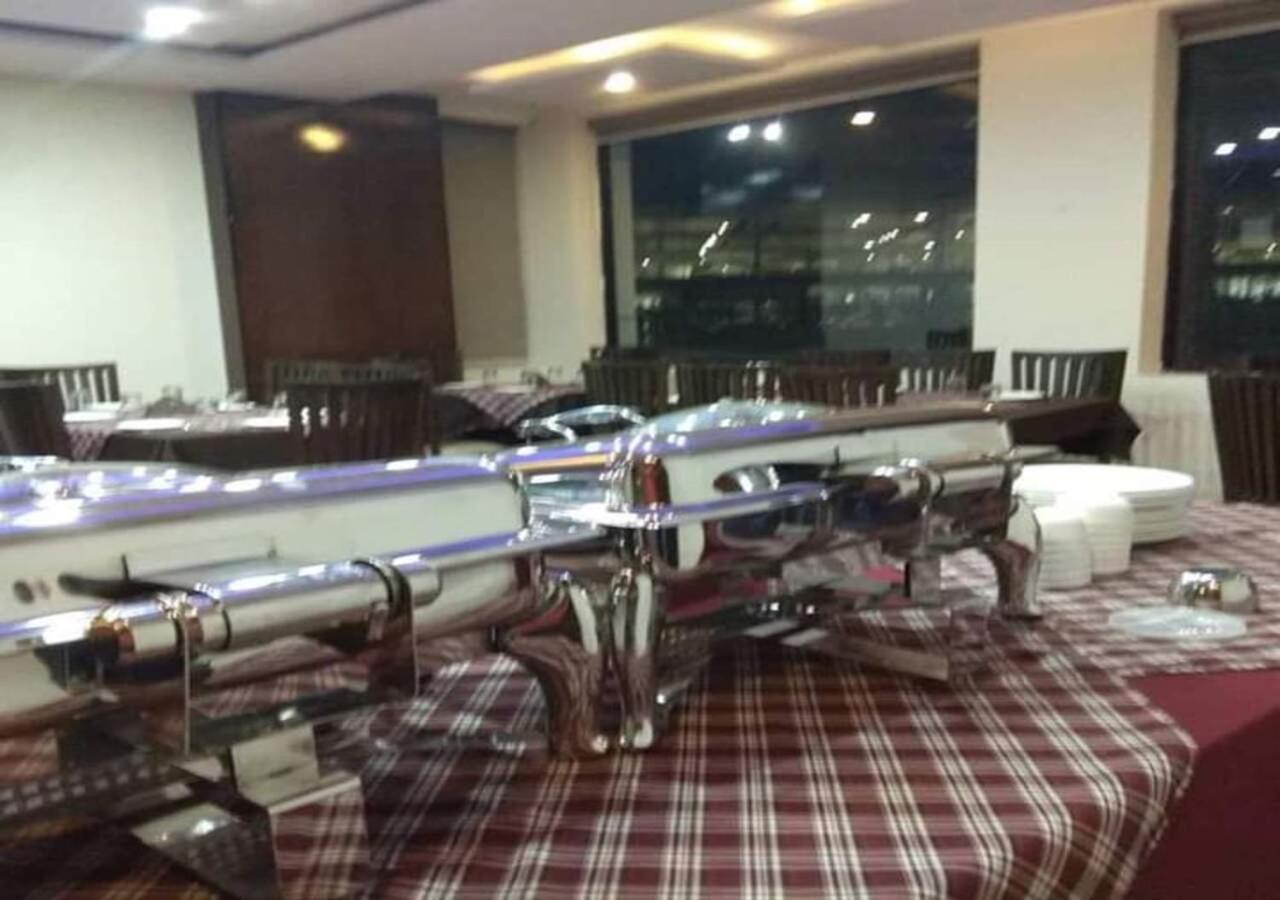Hotel Eurasia Mohali International Airport Zirakpur Zewnętrze zdjęcie