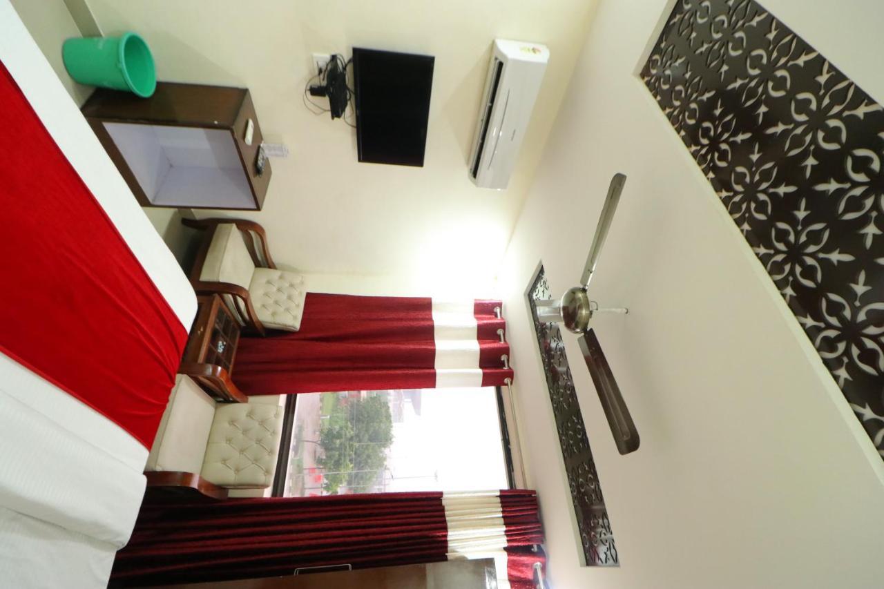 Hotel Eurasia Mohali International Airport Zirakpur Zewnętrze zdjęcie