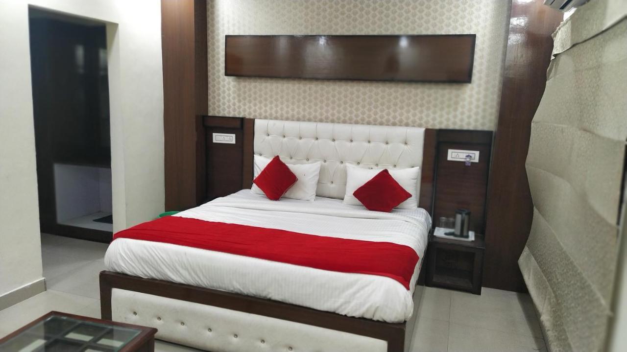 Hotel Eurasia Mohali International Airport Zirakpur Zewnętrze zdjęcie